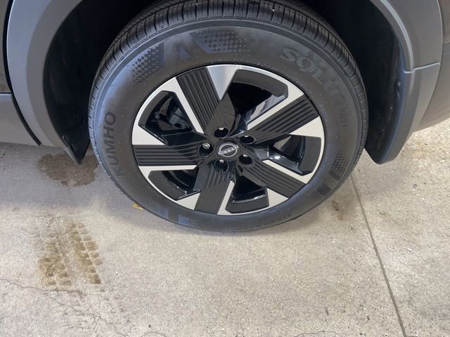Certified 2025 Nissan Kicks SV w/ SV Premium Package image 36