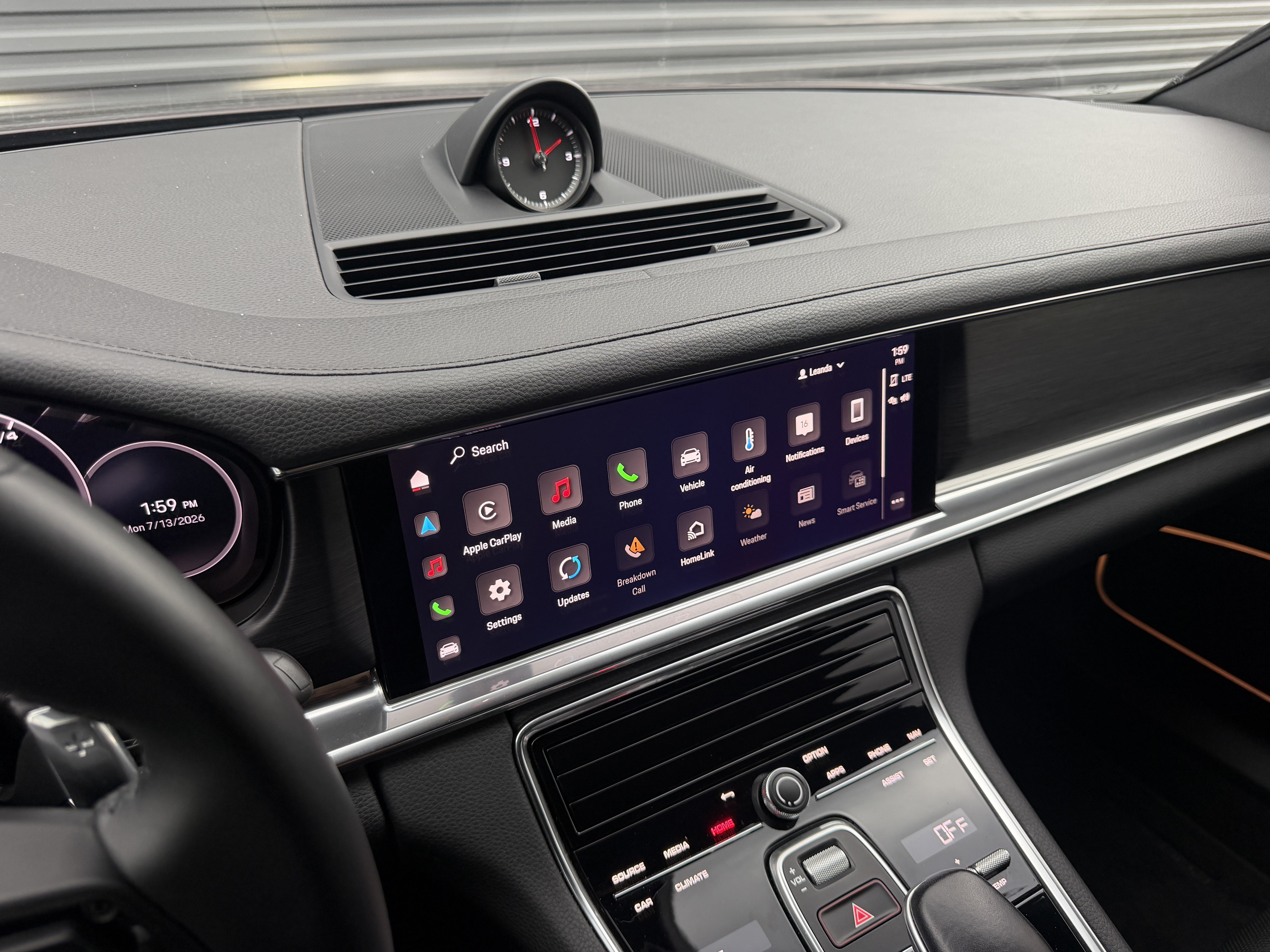 Certified 2023 Porsche Panamera 4 Platinum Edition AWD/4WD image 30
