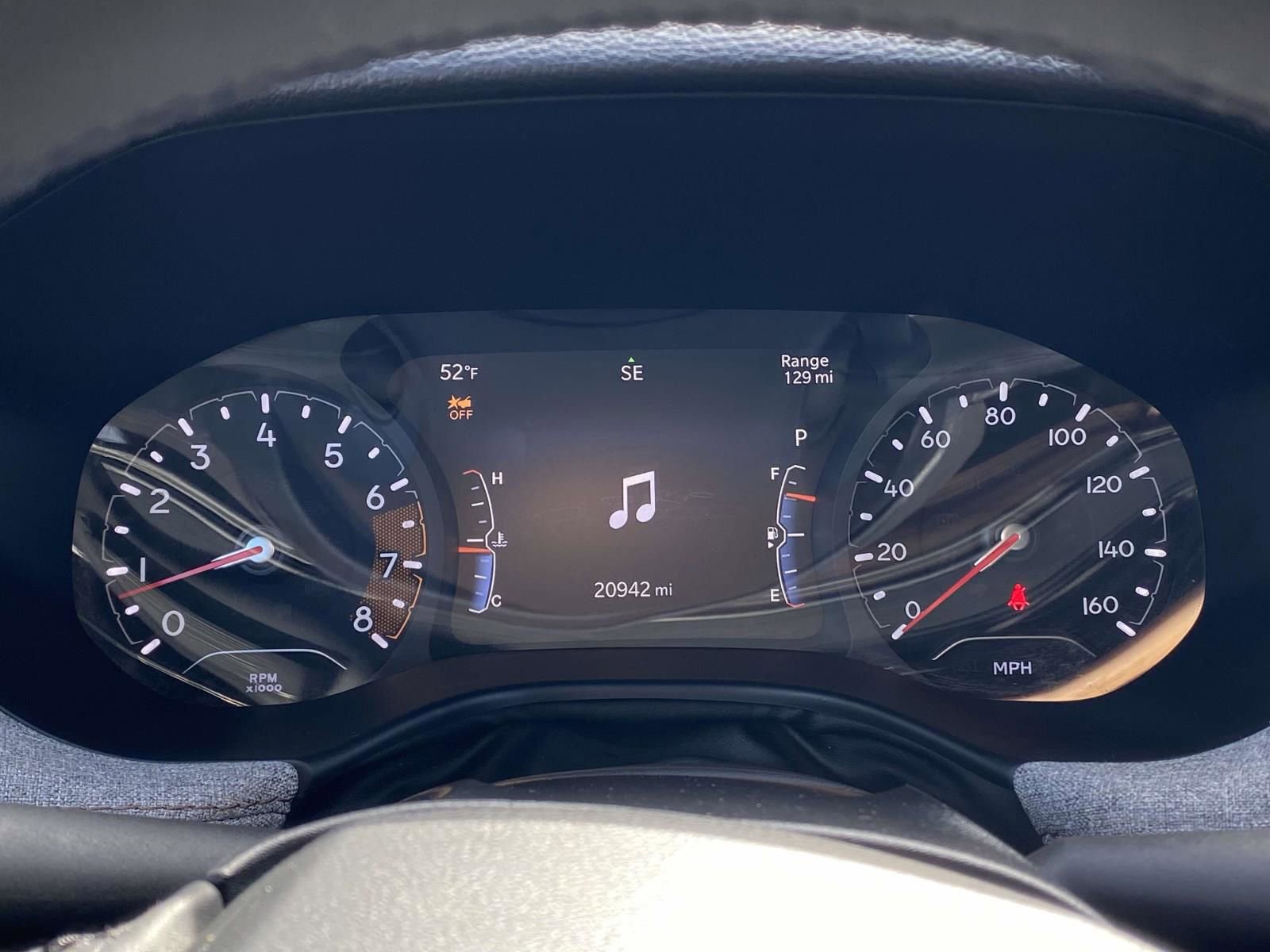 Used 2023 Jeep Compass Latitude w/ Sun and Sound Group image 27