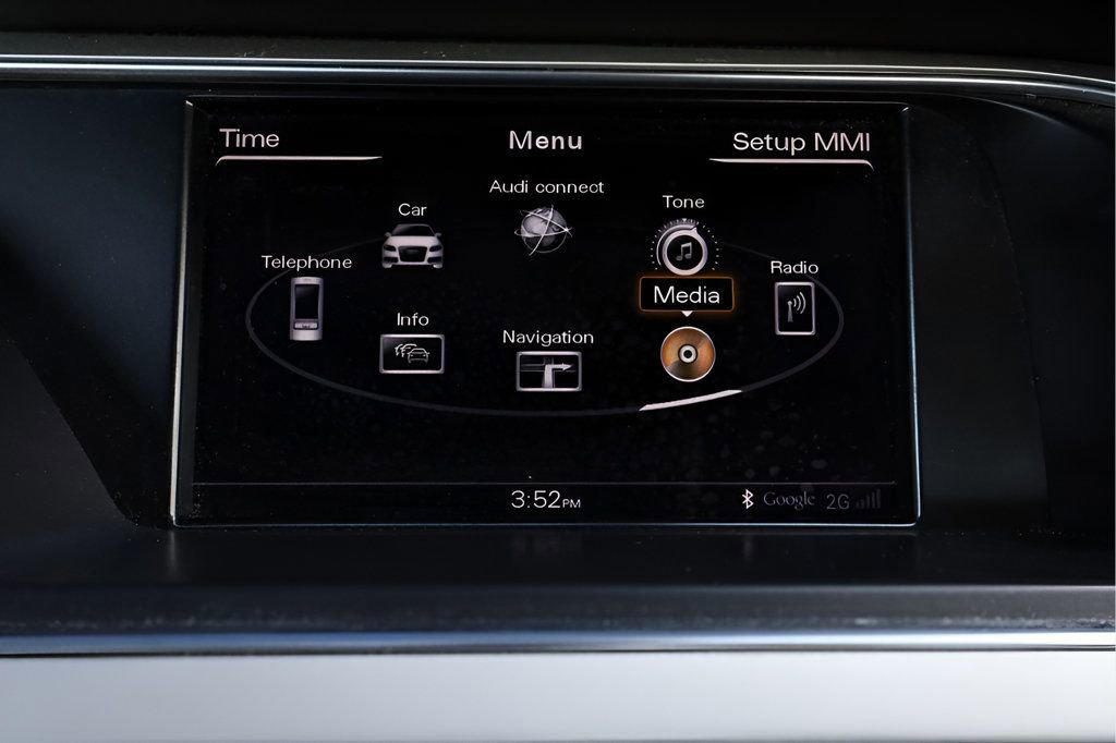 Used 2016 Audi A4 2.0T Premium Plus w/ Technology Package image 23