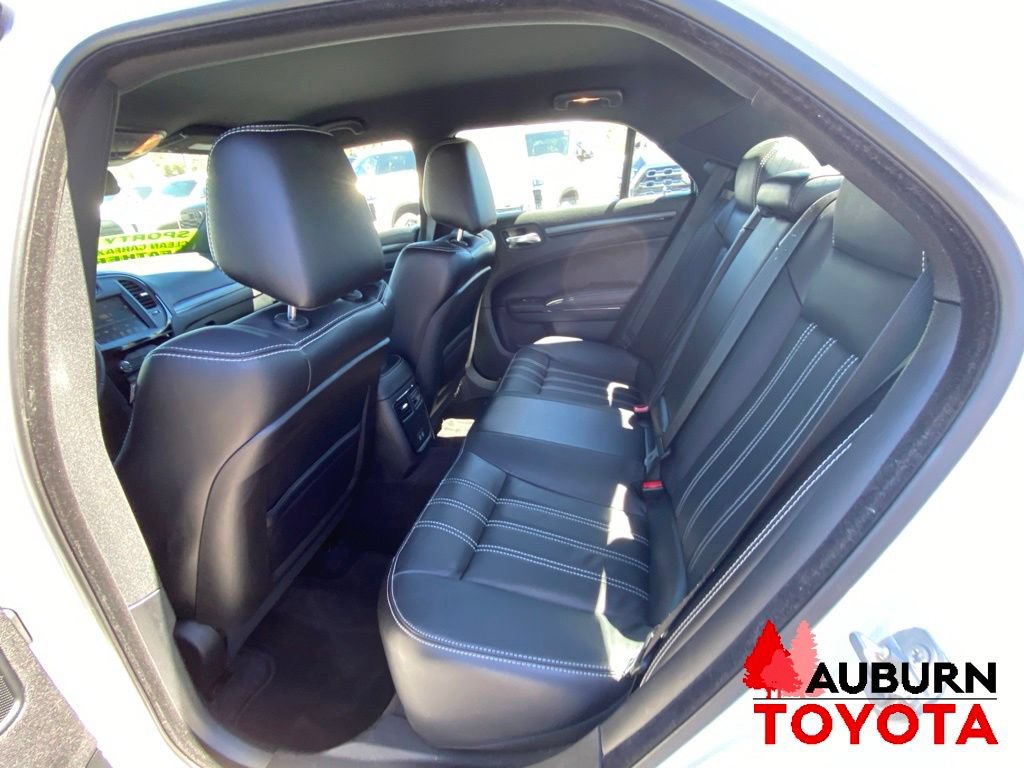 Used 2015 Chrysler 300 S RWD image 22