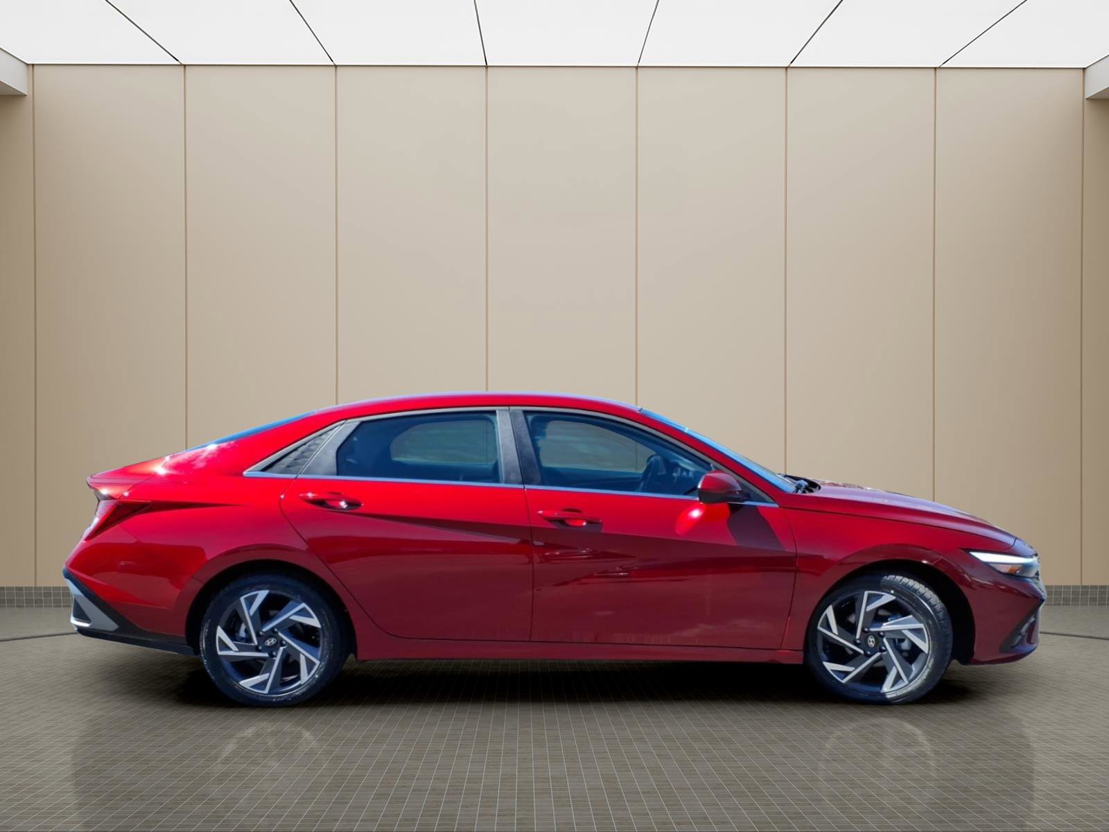 Used 2025 Hyundai Elantra SEL image 5