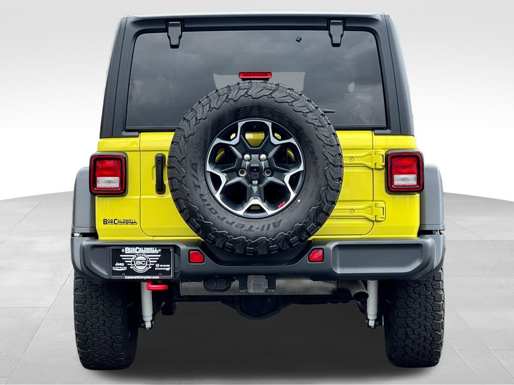 Used 2023 Jeep Wrangler Unlimited Rubicon w/ Cold Weather Group AWD/4WD image 6