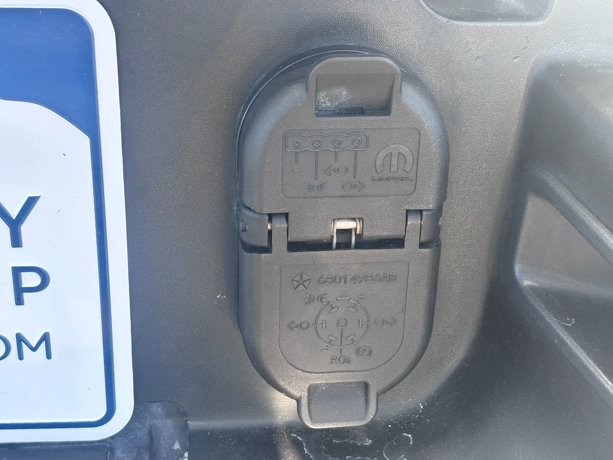 Used 2024 RAM 2500 Laramie w/ Safety Group AWD/4WD image 11
