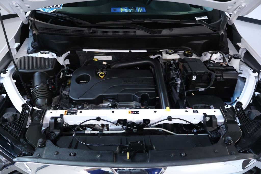 Used 2024 GMC Terrain SLE image 36