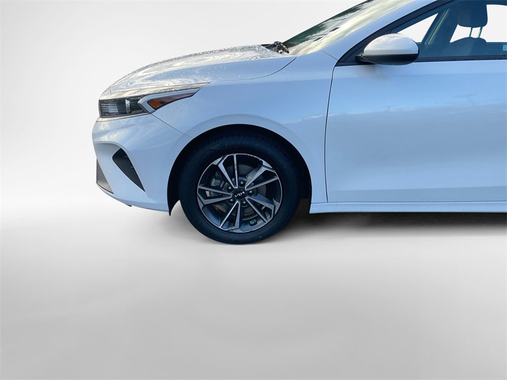 Used 2023 Kia Forte LXS image 11