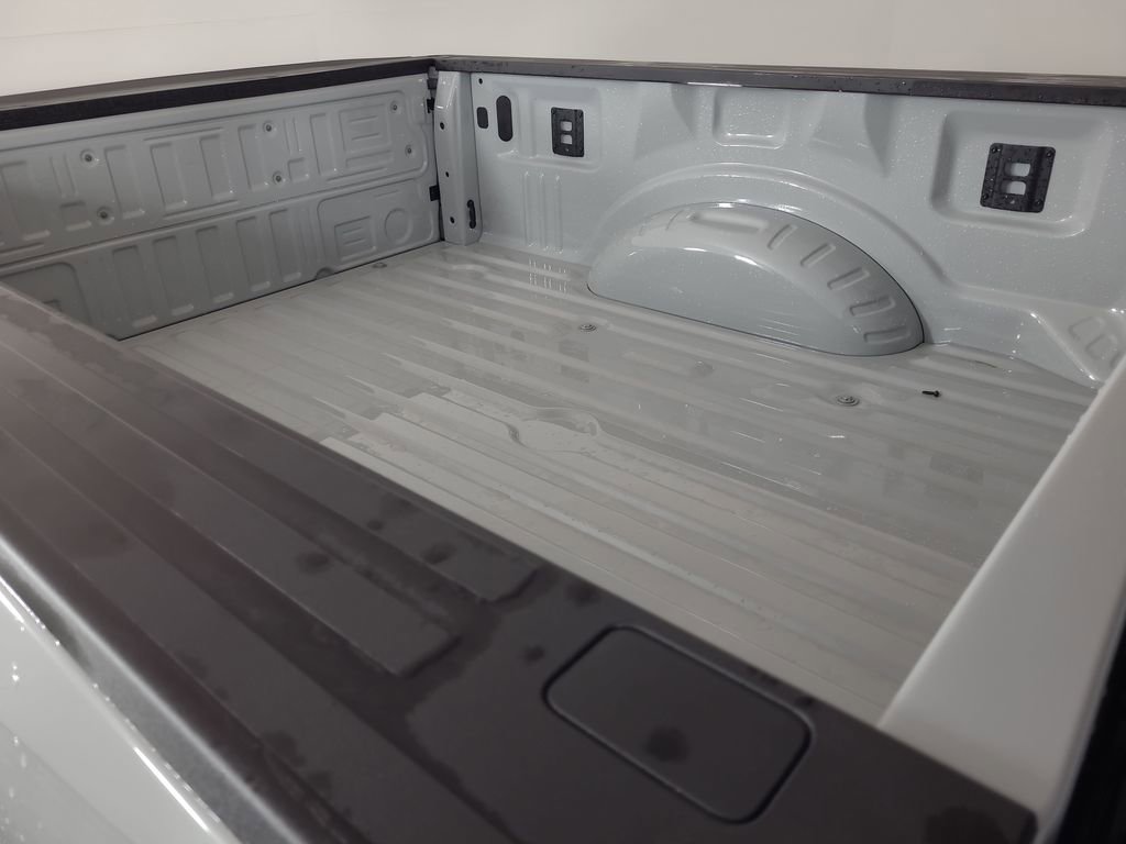 New 2026 Ford F350 XLT w/ FX4 Off-Road Package image 23