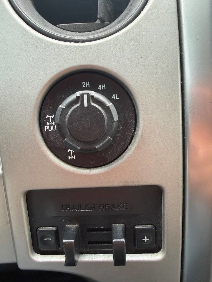 Used 2012 Ford F150 Raptor w/ Raptor Luxury Pkg image 21