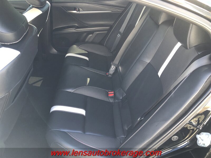 Used 2025 Toyota Camry SE w/ Convenience Package FWD image 17
