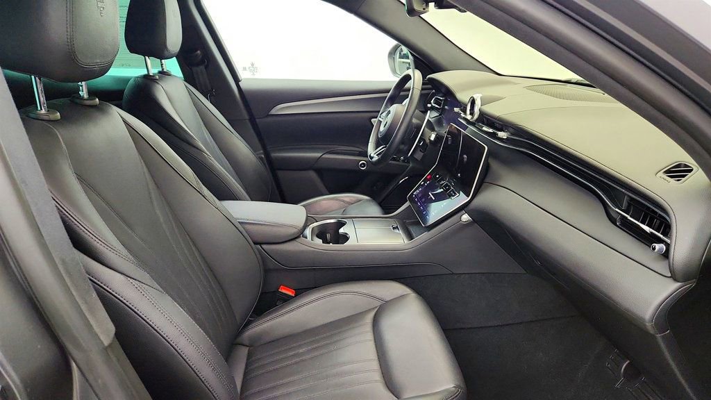 Used 2023 Maserati Grecale GT AWD/4WD image 23