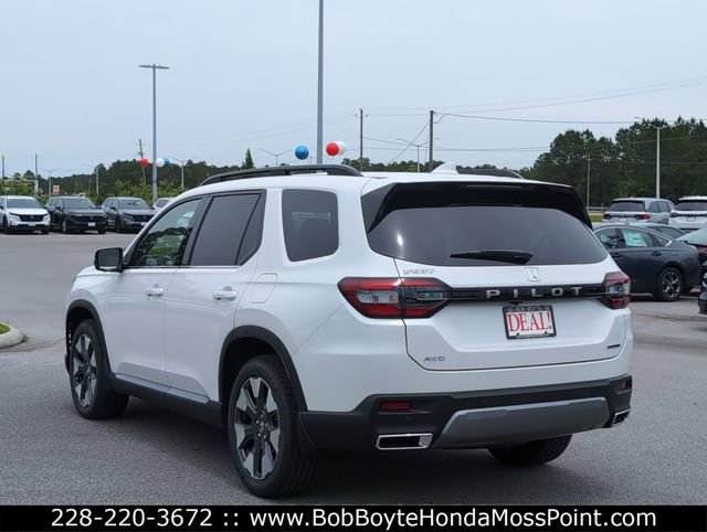 New 2026 Honda Pilot Touring image 3