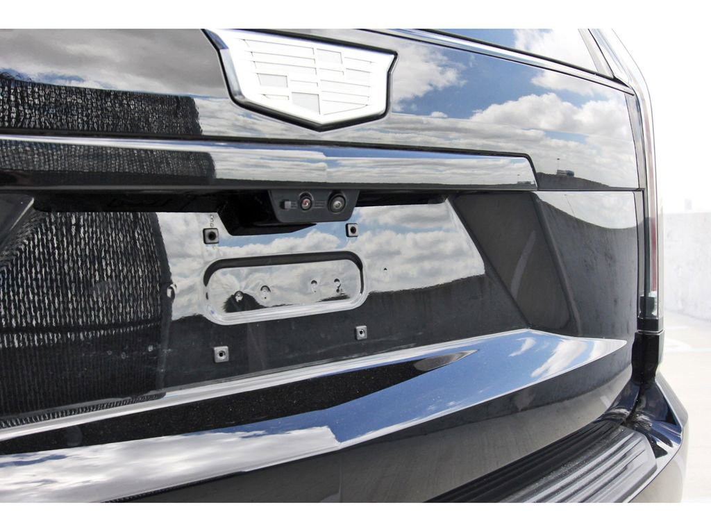 Certified 2025 Cadillac Escalade ESV Sport Platinum image 29