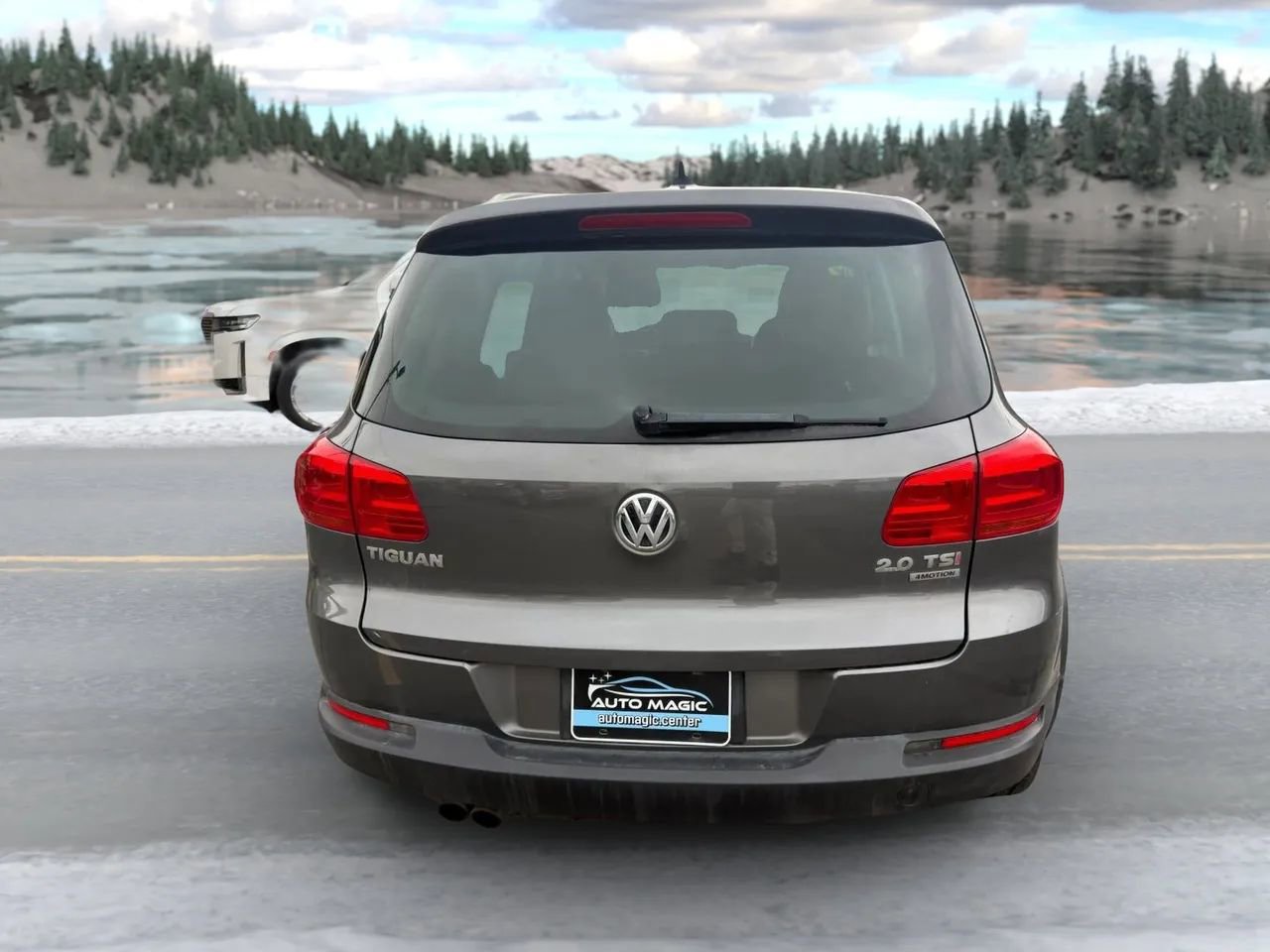 Used 2012 Volkswagen Tiguan S AWD/4WD image 4