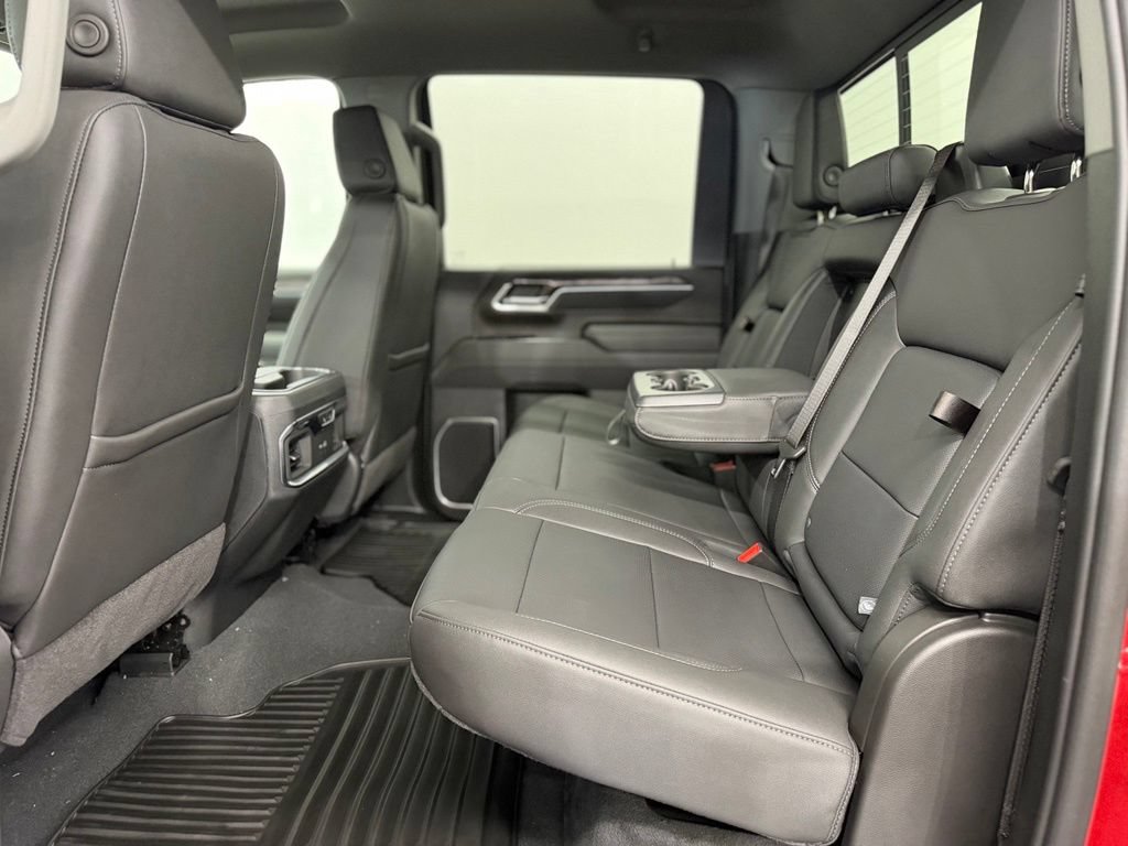 New 2026 Chevrolet Silverado 3500 LTZ w/ LTZ Plus Package AWD/4WD image 7