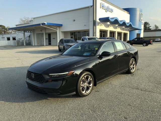 Used 2023 Honda Accord EX image 4