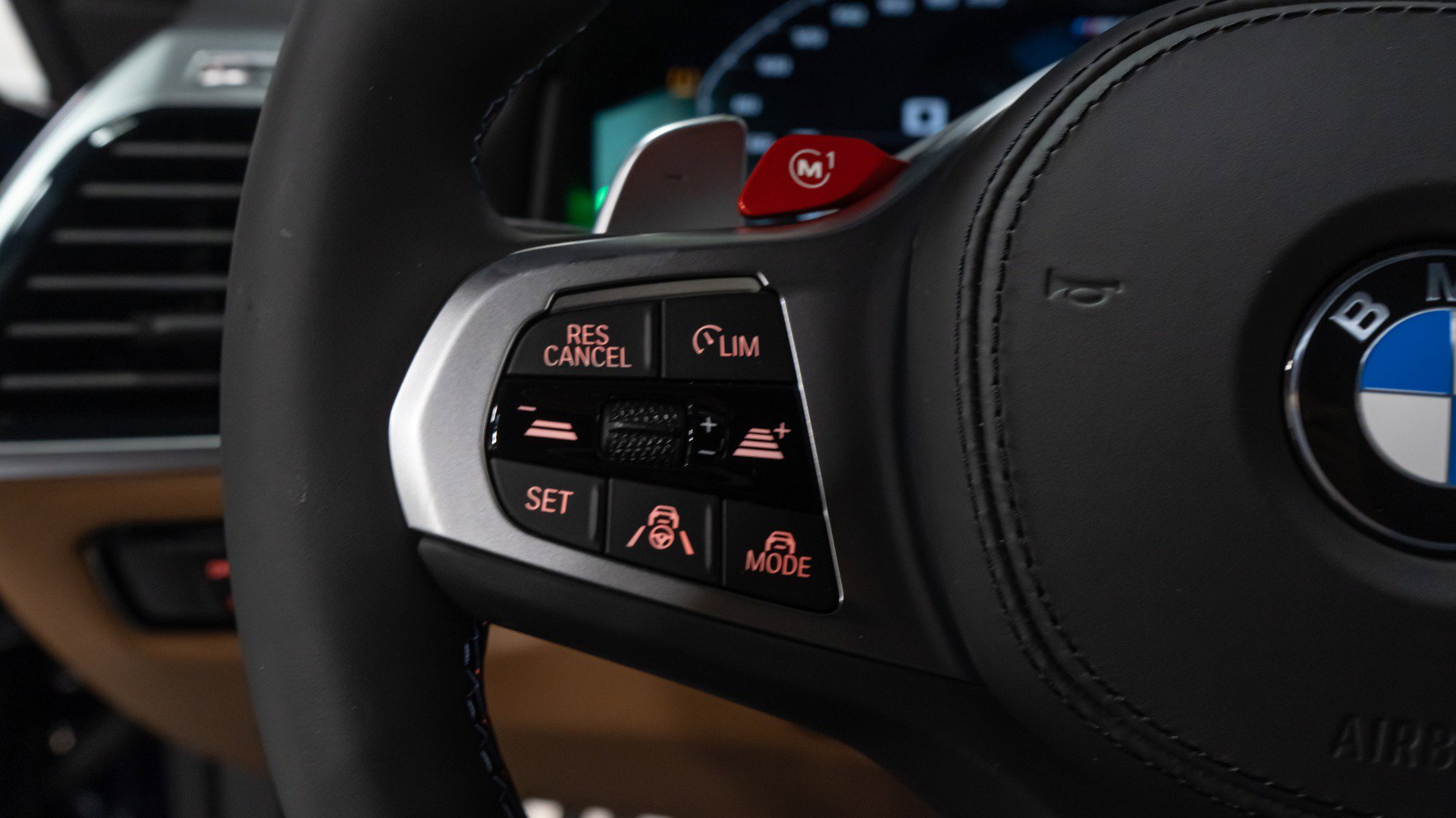 Used 2025 BMW M8 Competition w/ M Carbon Exterior Package image 43