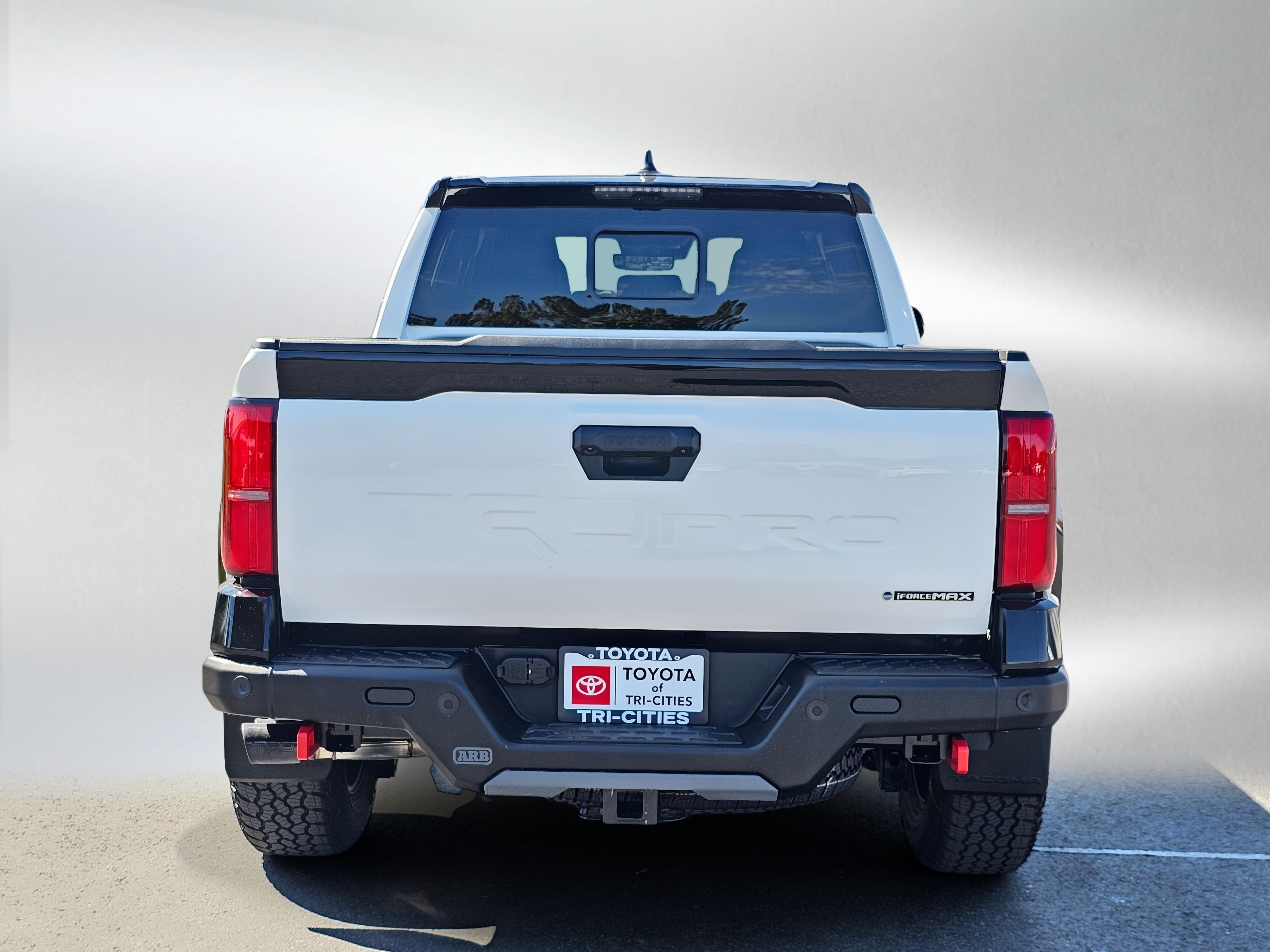 Used 2025 Toyota Tacoma TRD Pro AWD/4WD image 5