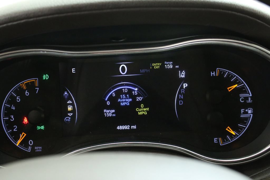 Used 2021 Jeep Grand Cherokee Overland AWD/4WD image 18