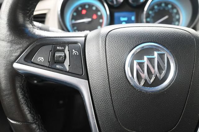 Used 2012 Buick Verano FWD image 24