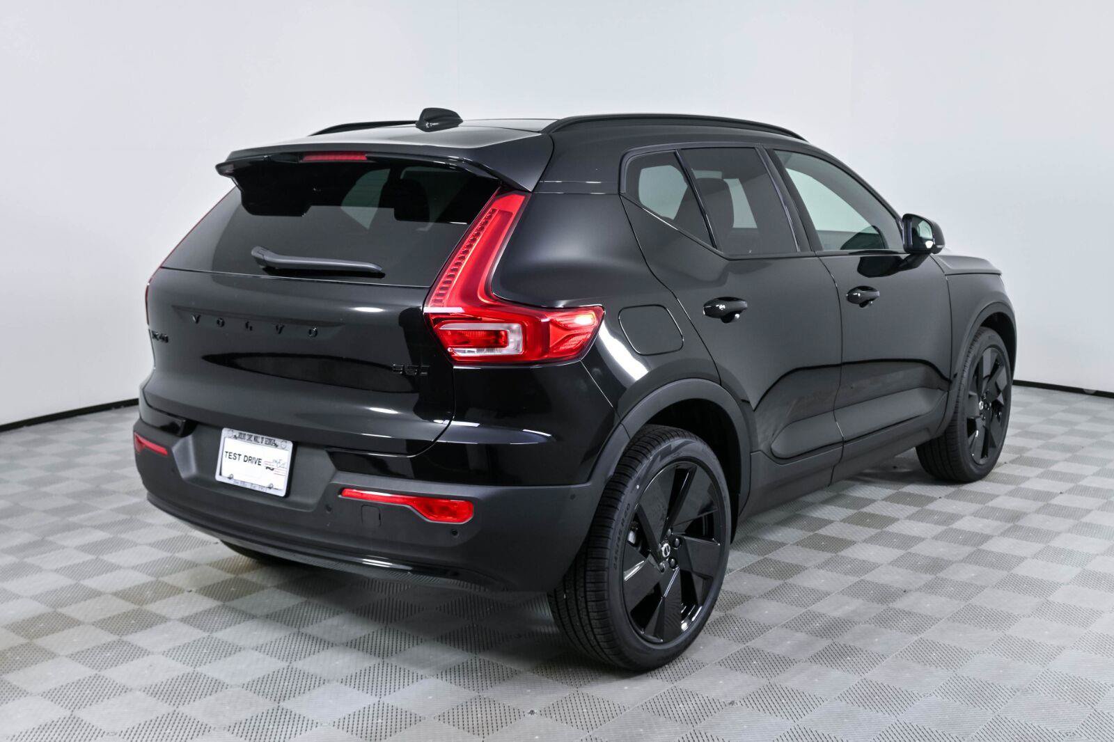 New 2026 Volvo XC40 B5 Ultra w/ Protection Package Premier AWD/4WD image 28
