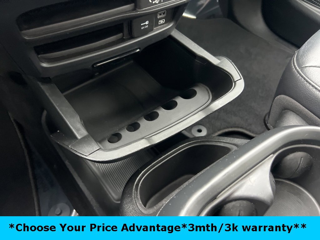 Certified 2022 Chrysler Pacifica Touring-L w/ S Appearance Package image 77