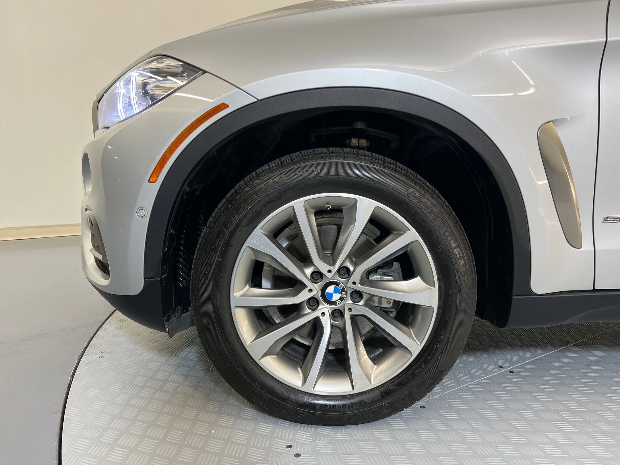 Used 2019 BMW X6 sDrive35i image 10