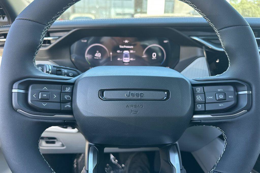 New 2026 Jeep Cherokee Laredo AWD/4WD image 23