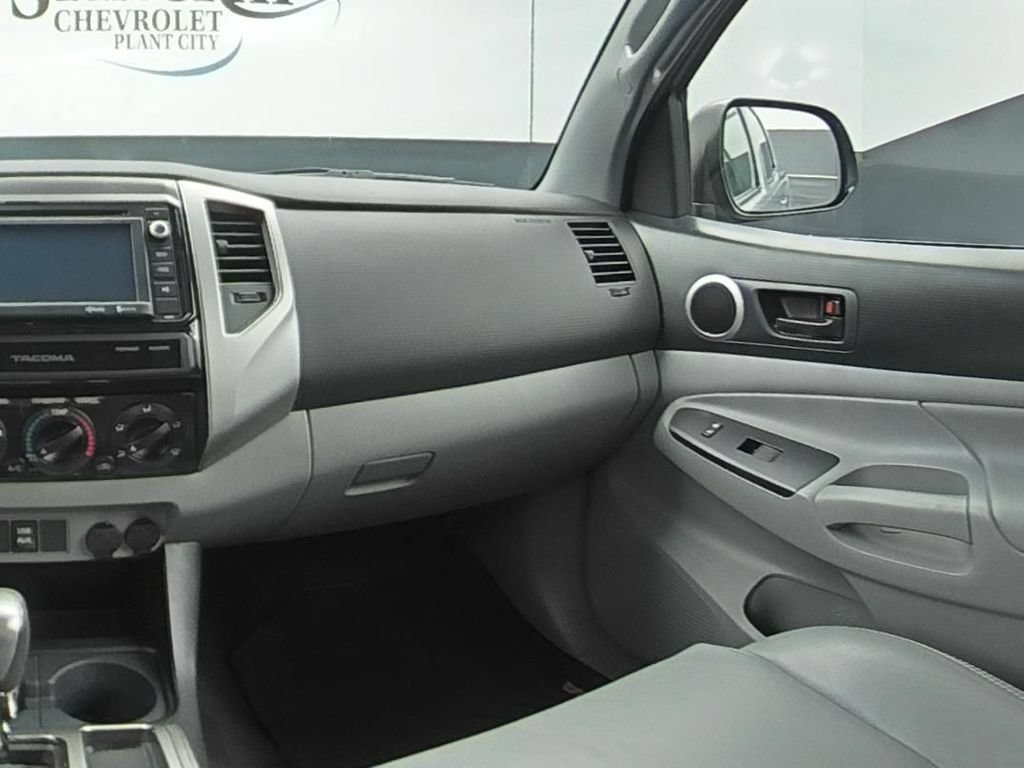 Used 2015 Toyota Tacoma PreRunner w/ TRD Sport Package RWD image 15