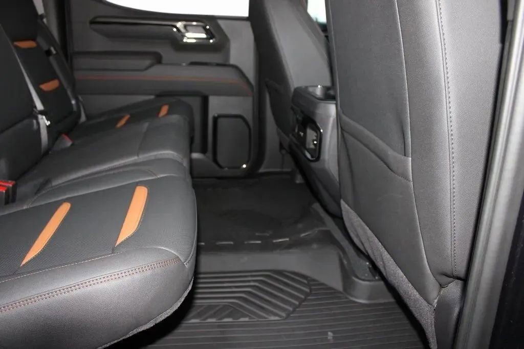New 2026 GMC Sierra 1500 AT4 image 26