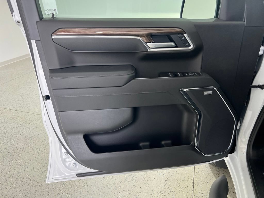 New 2026 Chevrolet Silverado 1500 LT Trail Boss w/ LT Trail Boss Premium Package AWD/4WD image 18