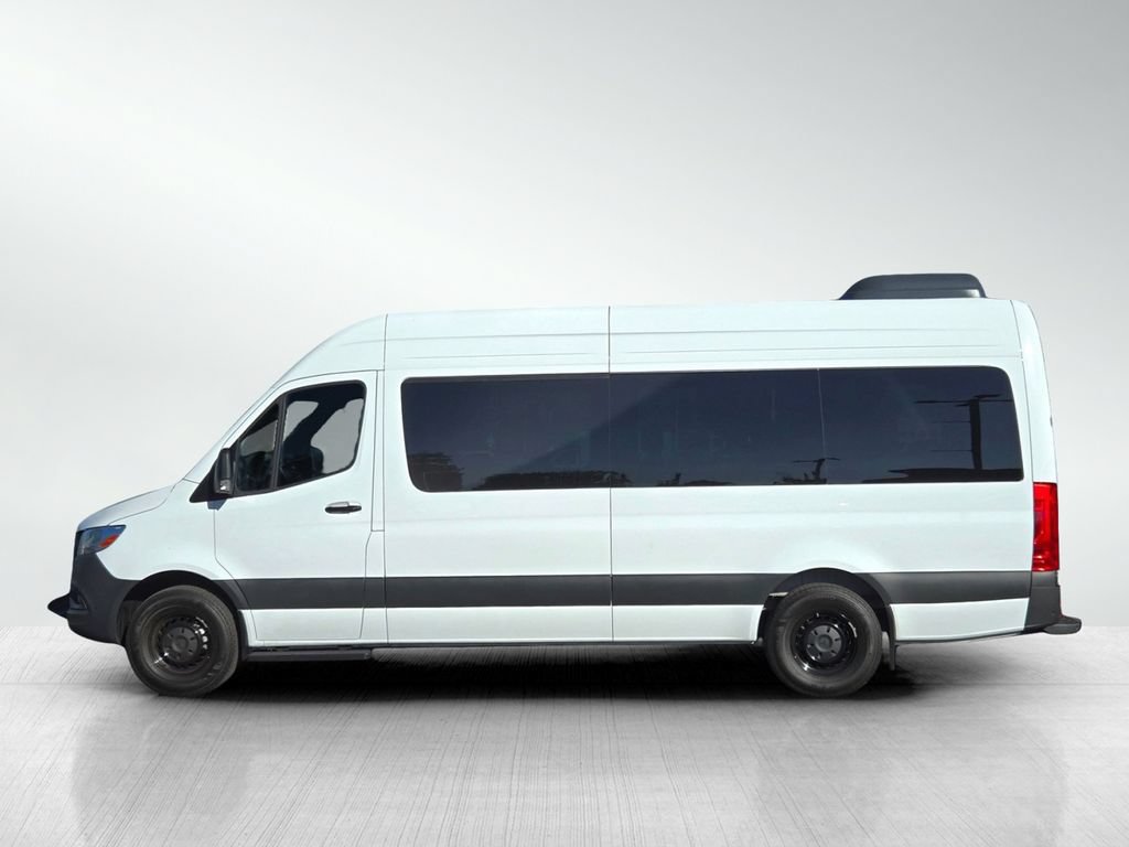 Used 2024 Mercedes-Benz Sprinter 2500 image 7