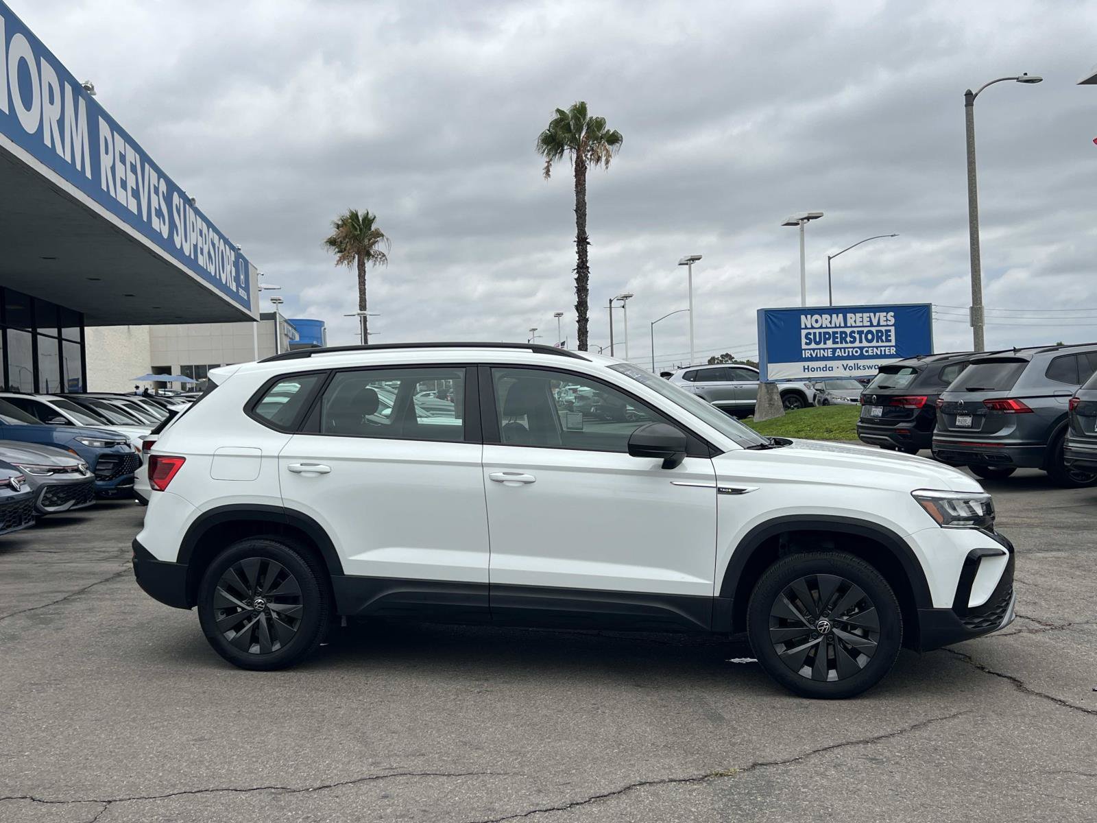 Certified 2023 Volkswagen Taos S FWD image 24