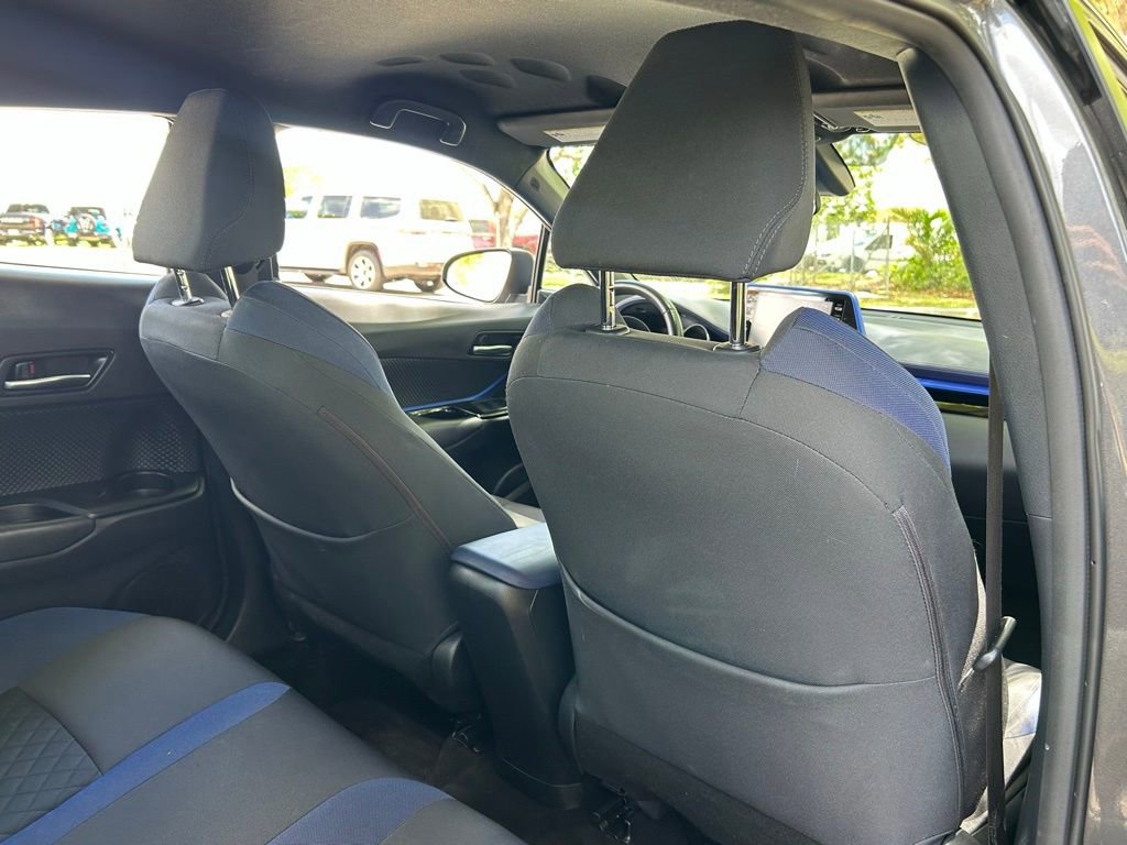 Used 2021 Toyota C-HR XLE image 34
