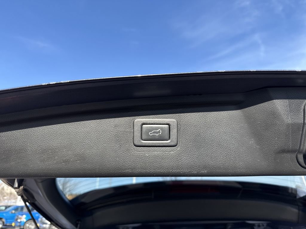 Used 2016 Subaru Outback 2.5i Limited image 16