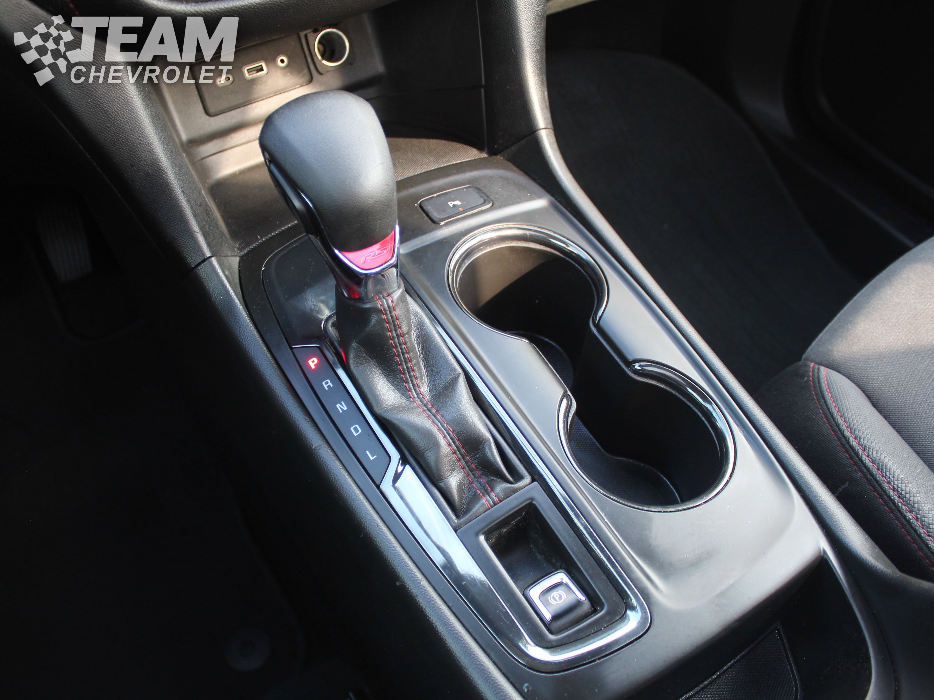 Used 2022 Chevrolet Equinox RS w/ LPO, Cargo Package image 19