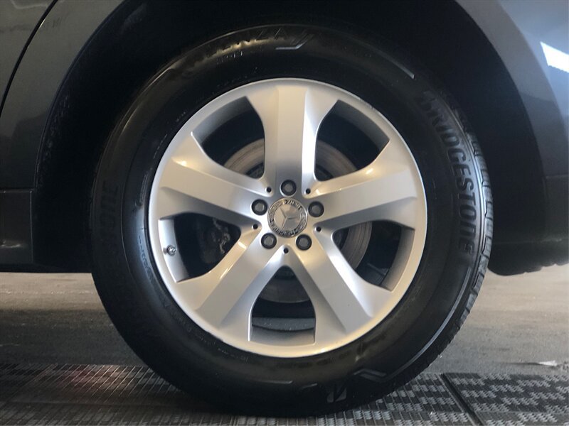 Used 2011 Mercedes-Benz GL 450 4MATIC image 19