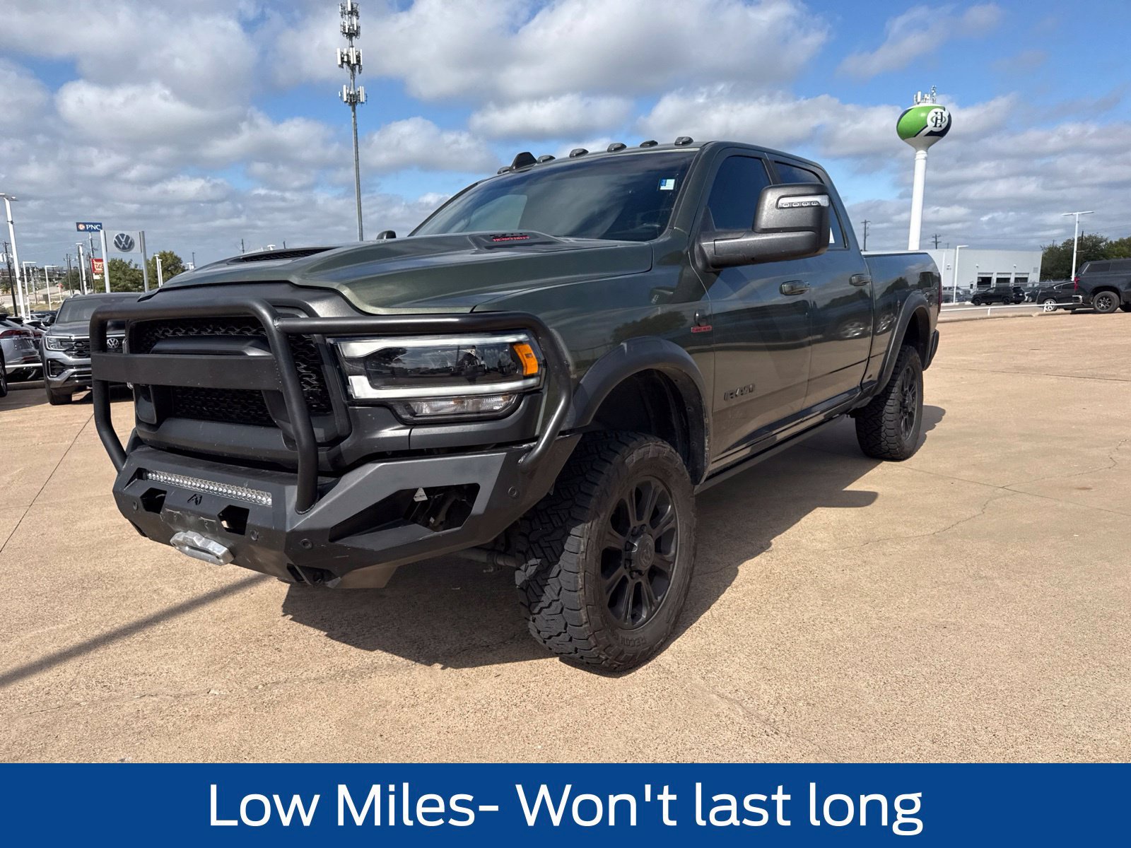 Used 2024 RAM 2500 Rebel AWD/4WD image 3