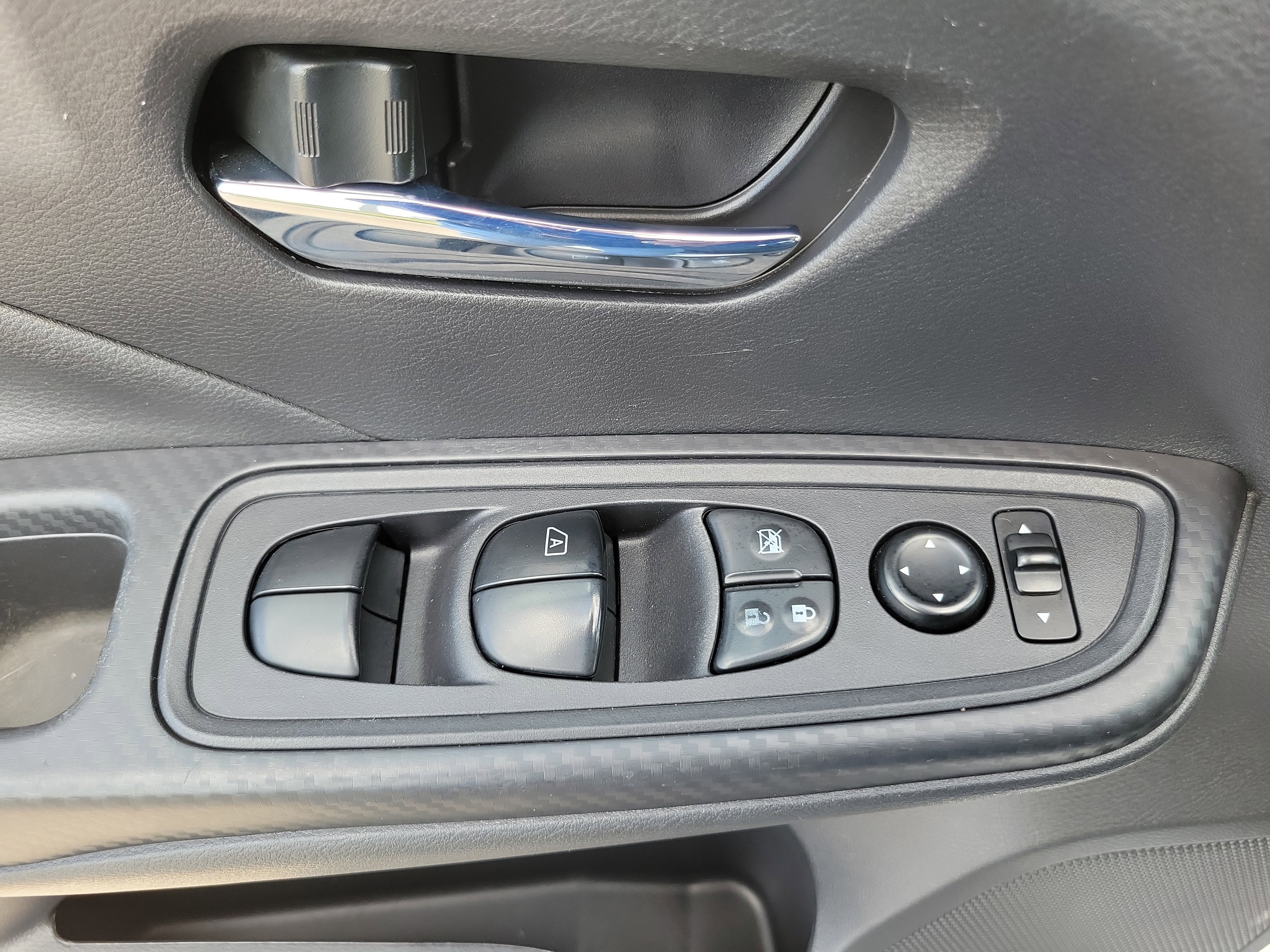 Used 2024 Nissan Versa SV w/ Trunk Package FWD image 19