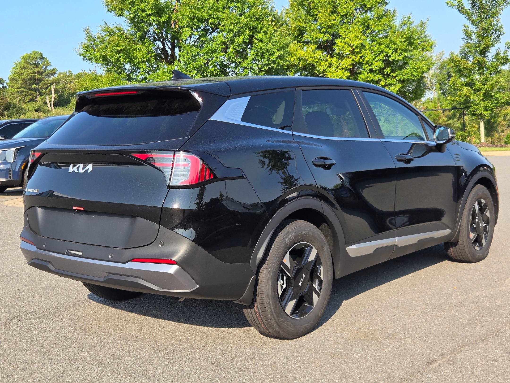 New 2026 Kia Sportage LX w/ LX Convenience Package FWD image 7