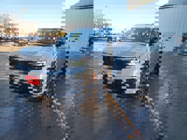 New 2025 Jeep Grand Cherokee Altitude image 3