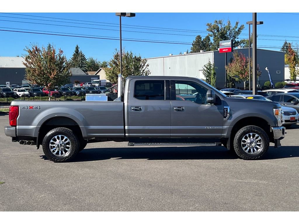 Used 2022 Ford F350 Lariat w/ Camper Package image 3