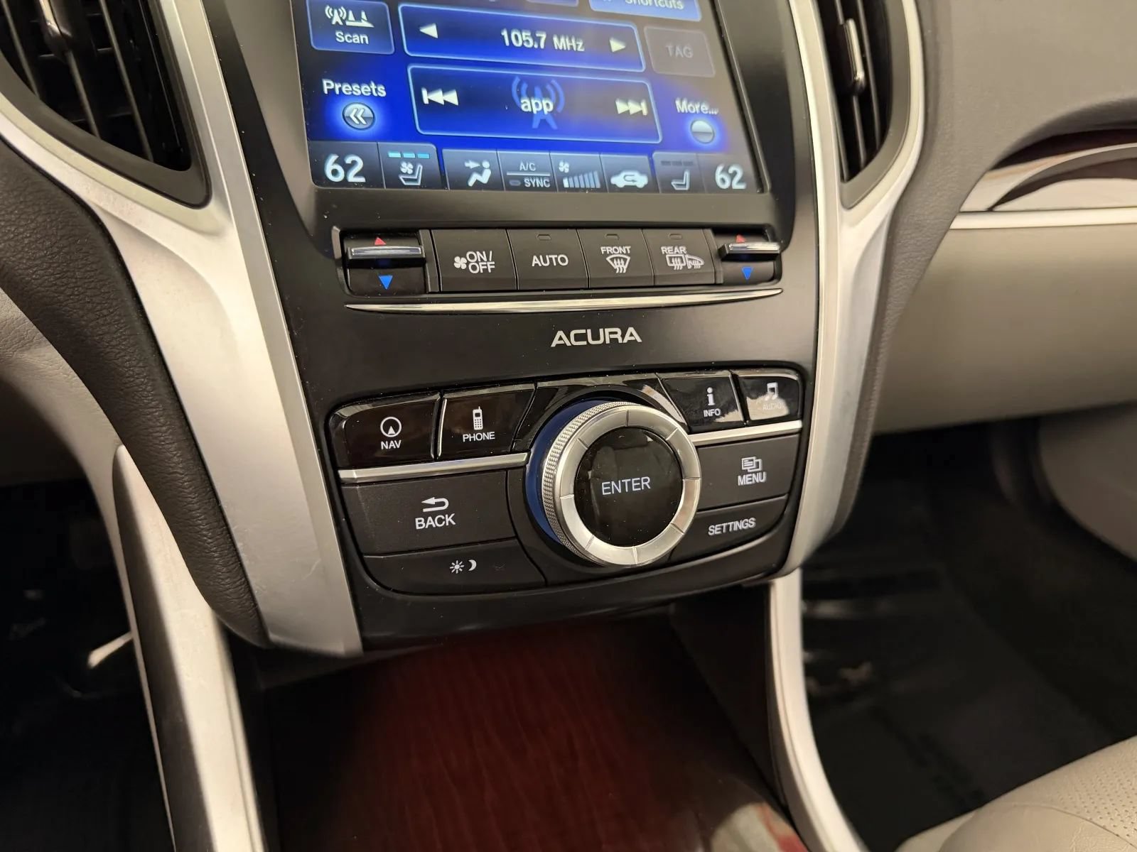 Used 2015 Acura TLX w/ Advance Package FWD image 27