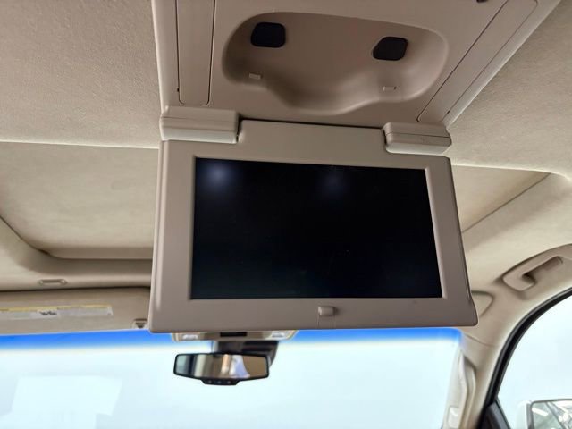 Used 2015 Cadillac Escalade Platinum image 13