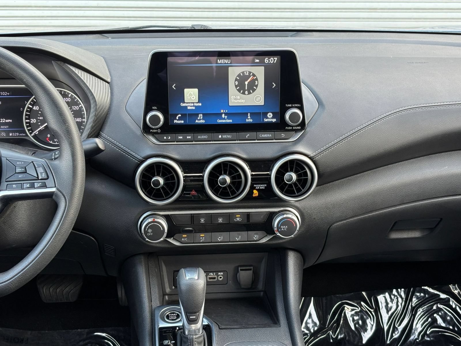 Used 2025 Nissan Sentra SV FWD image 14