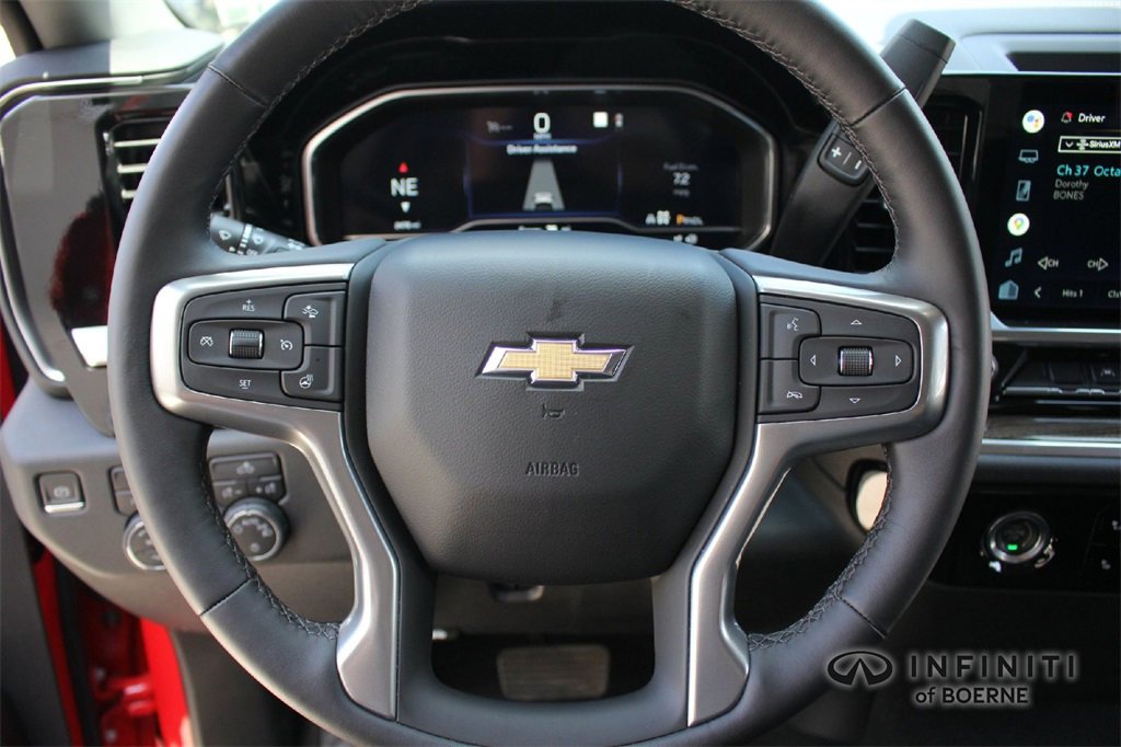 Used 2022 Chevrolet Silverado 1500 LT image 11