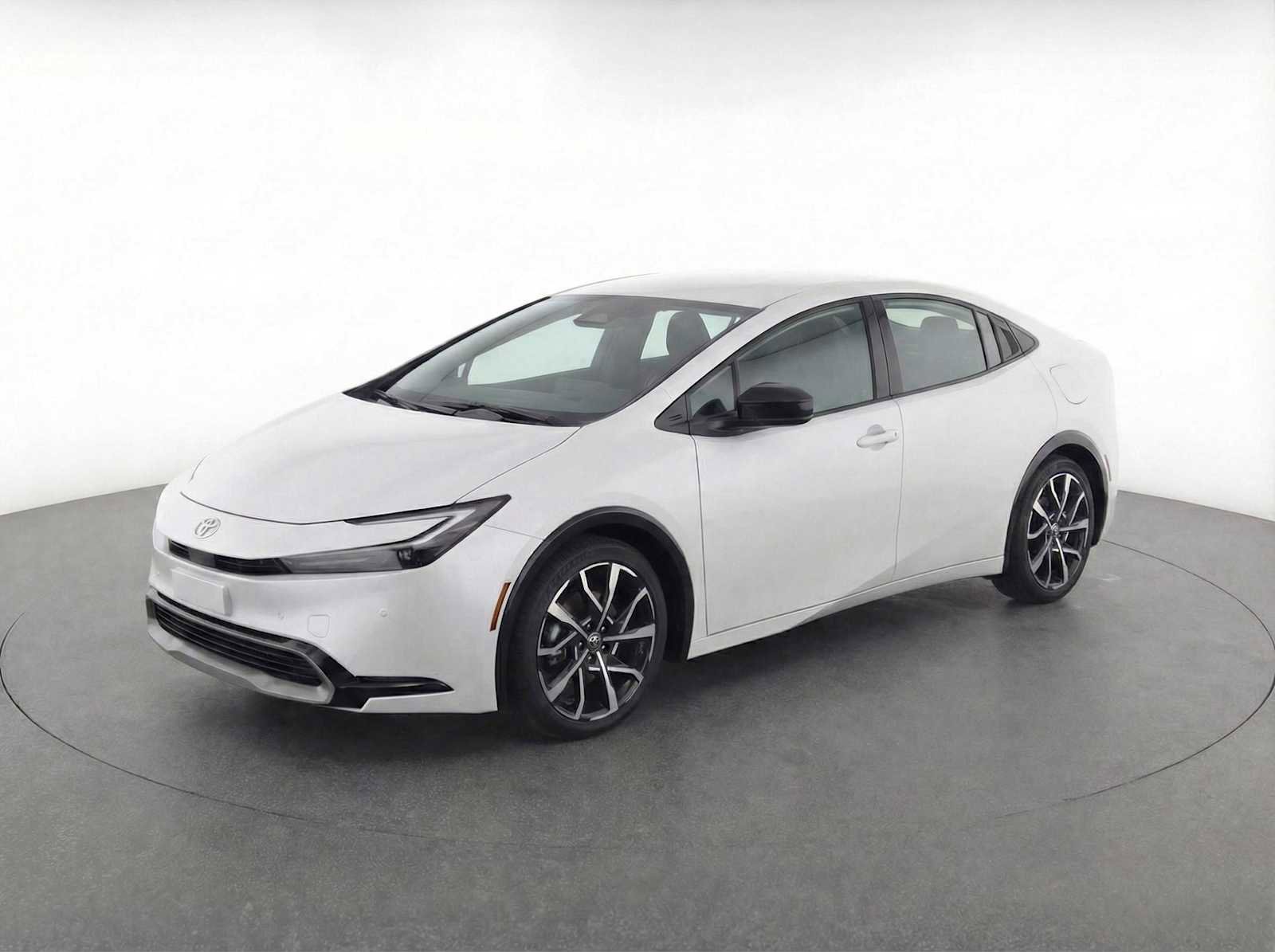 Used 2026 Toyota Prius Plug-In Hybrid image 1