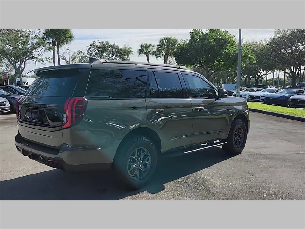 Used 2025 Ford Expedition Tremor image 45