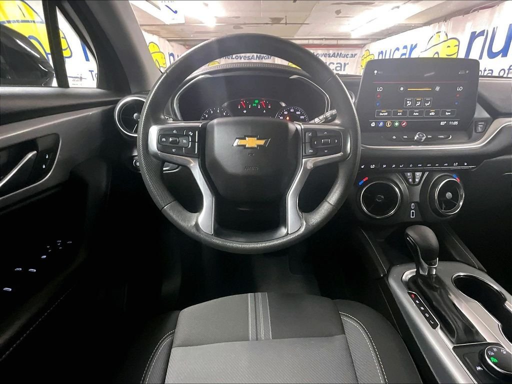 Used 2024 Chevrolet Blazer LT AWD/4WD image 16