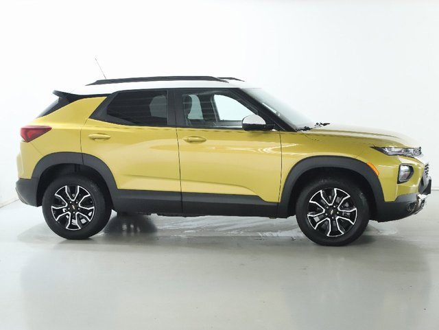 Used 2023 Chevrolet TrailBlazer ACTIV w/ Sun and Liftgate Package image 11