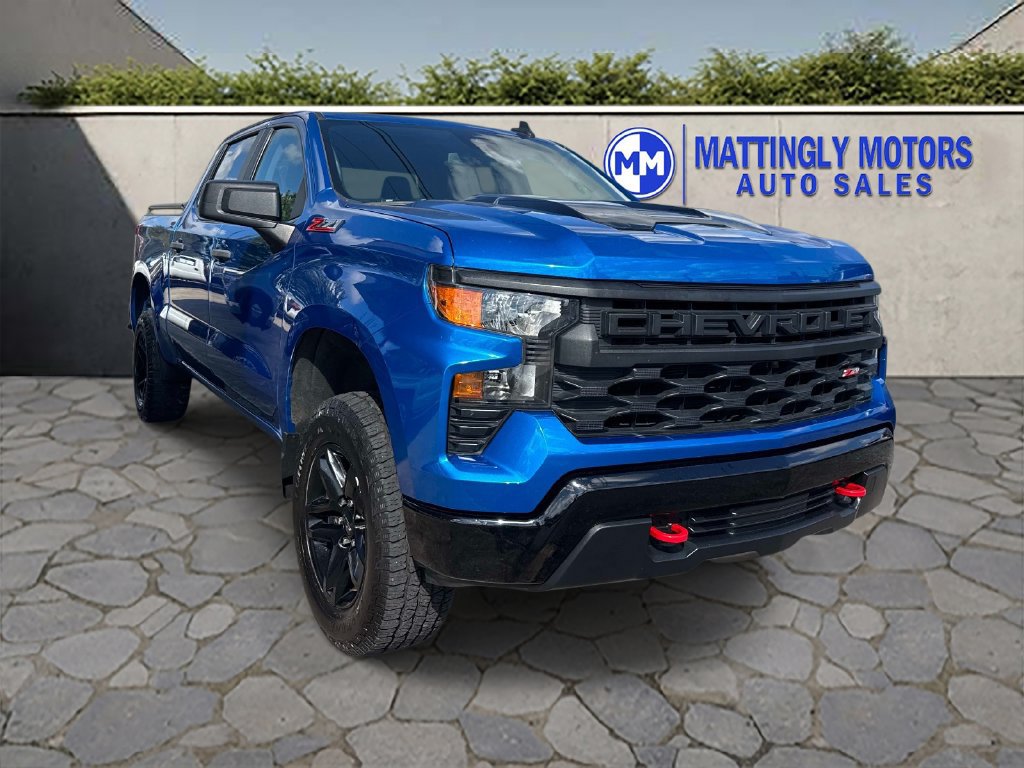 Used 2022 Chevrolet Silverado 1500 Custom Trail Boss AWD/4WD image 1